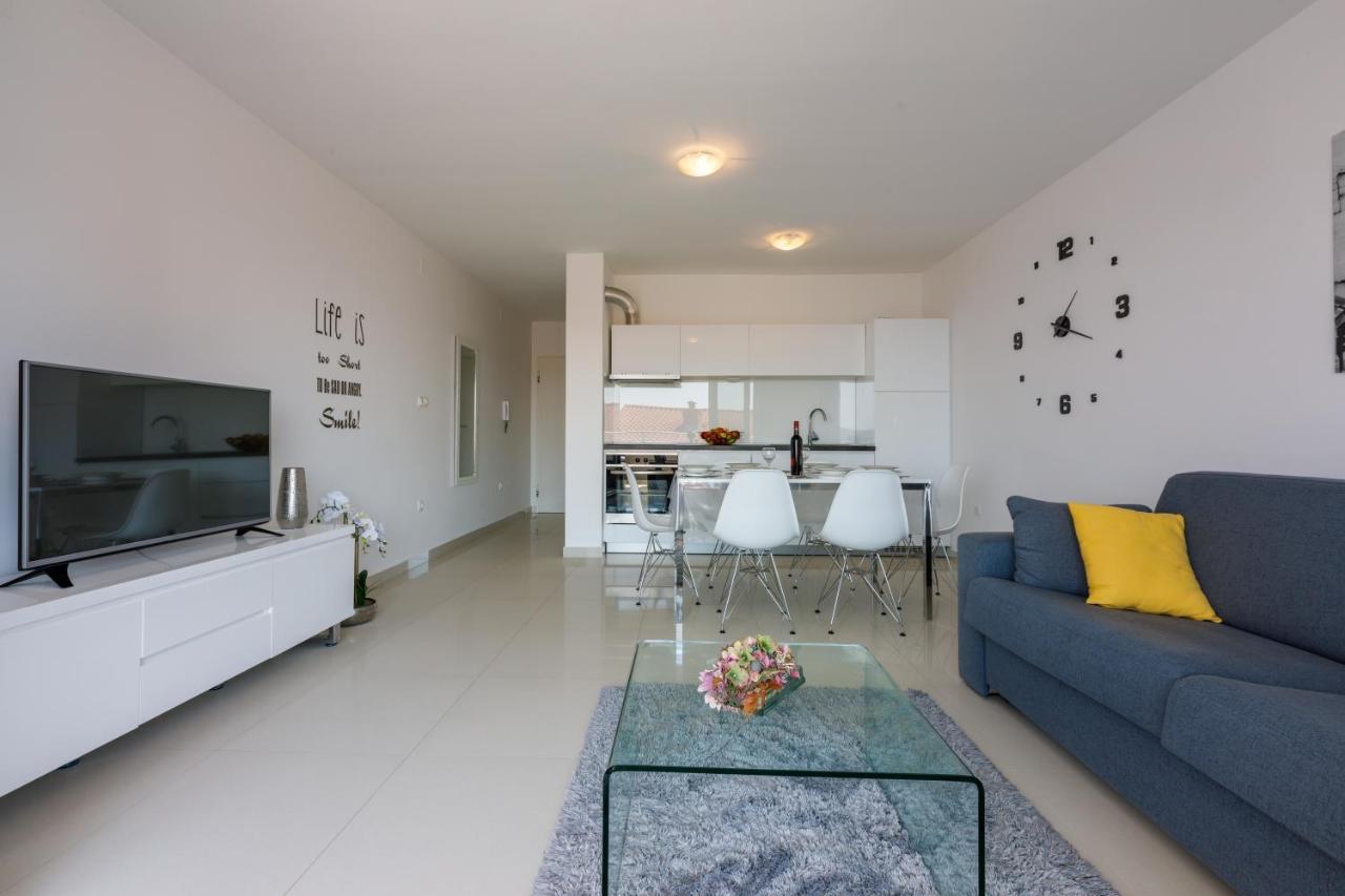 Apartmani Ilicevic Crikvenica Buitenkant foto